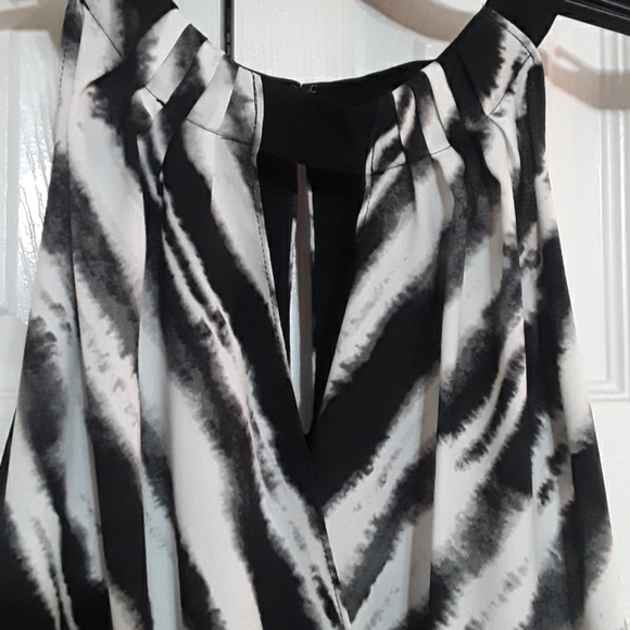 KENNETH COLE NEW YORK BLOUSE - Picture 3 of 6